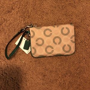 NEVER USED WITH TAGS Adorable Coach Wristlet